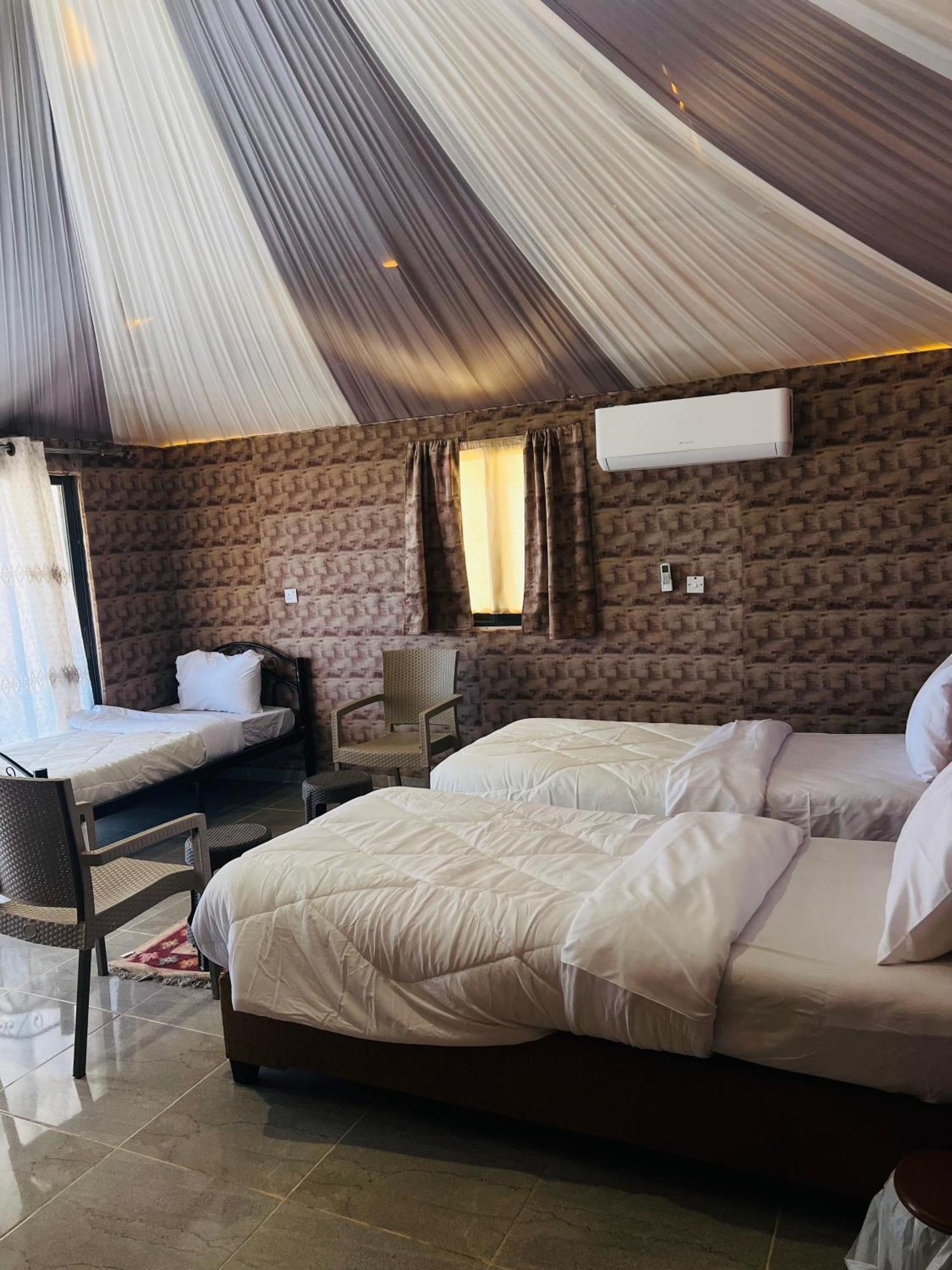 Abdullah Luxury Camp Apartment Wadi Rum Exterior foto