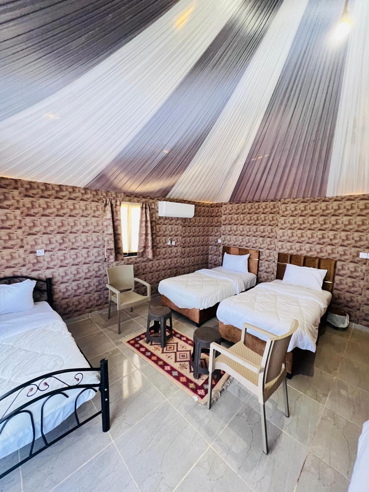 Abdullah Luxury Camp Apartment Wadi Rum Exterior foto