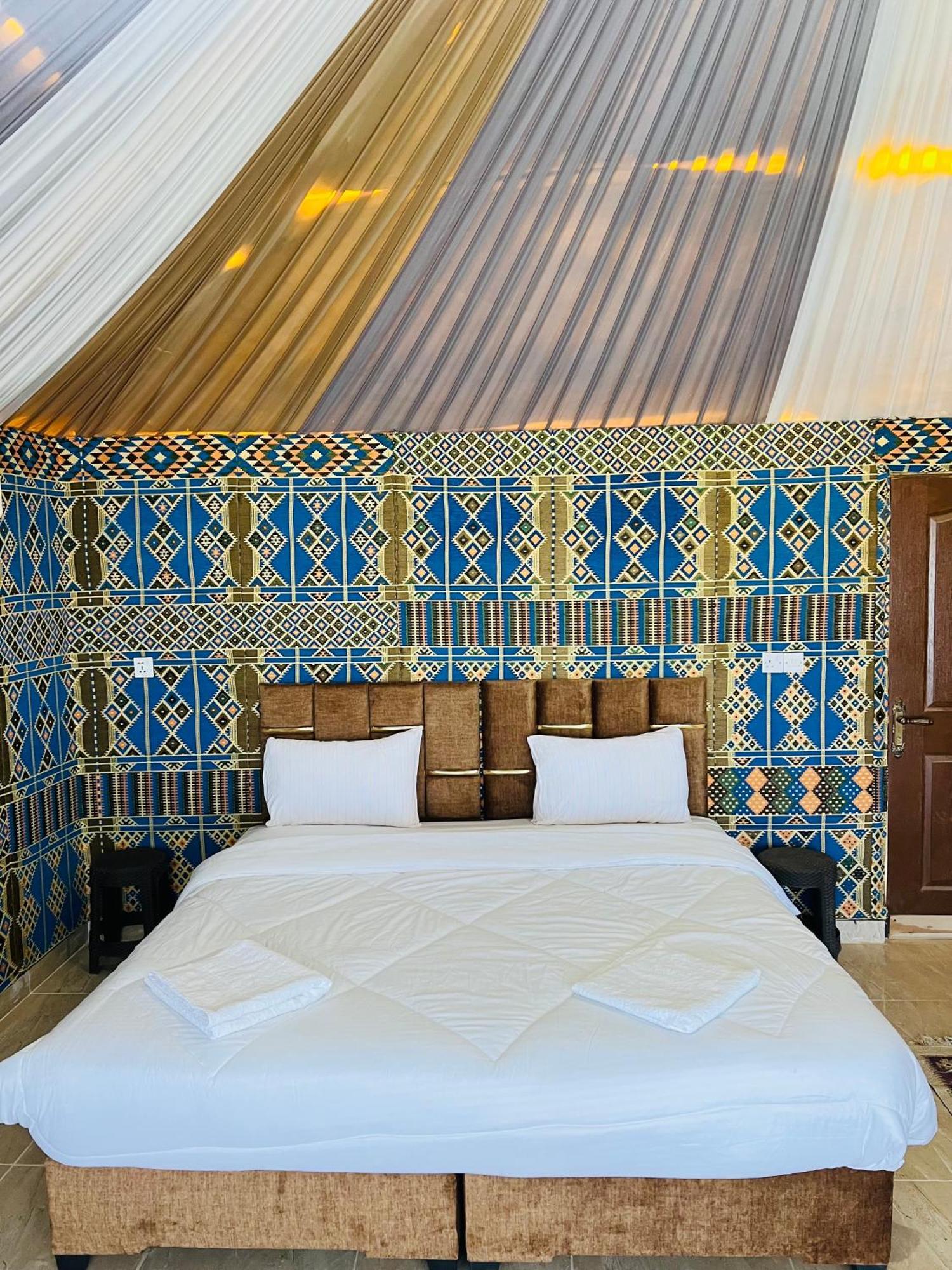 Abdullah Luxury Camp Apartment Wadi Rum Exterior foto