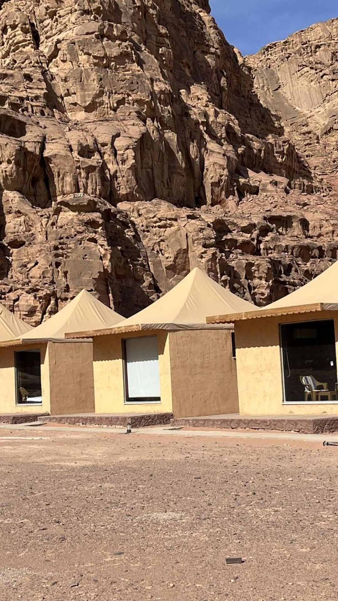 Abdullah Luxury Camp Apartment Wadi Rum Exterior foto